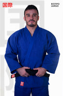 kimono para Judô modelo Kokusai Trançado Pesado 760 grs/mt²
